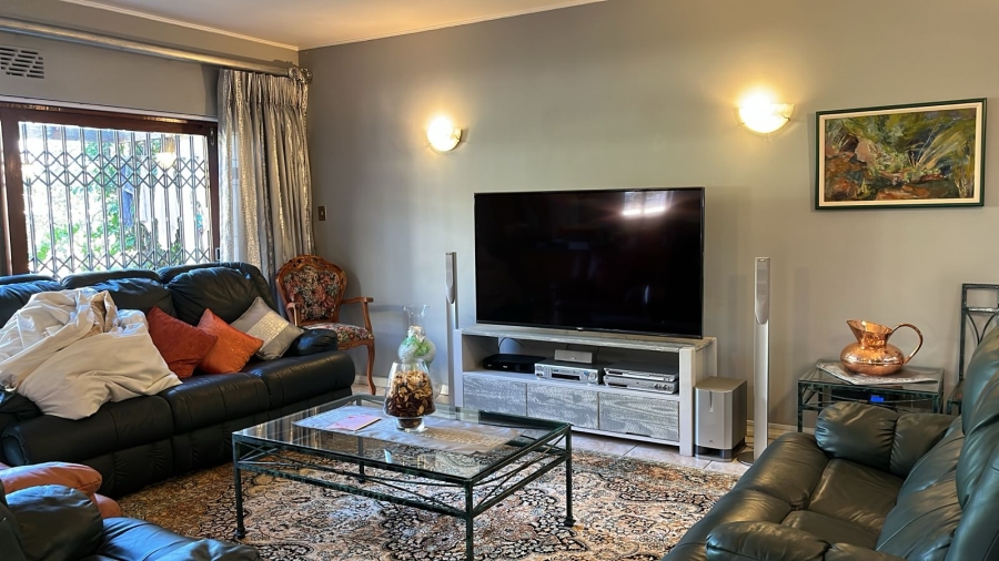  Bedroom Property for Sale in Cravenby Western Cape